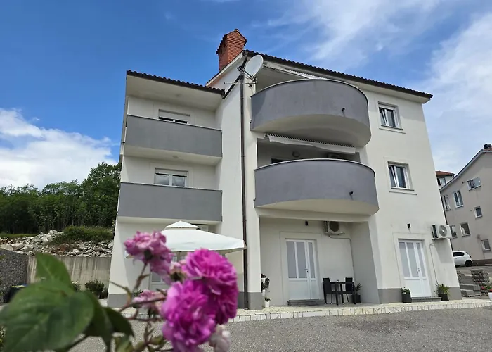 With Parking Space Kastav, Opatija - 13457 شقة كاستاف